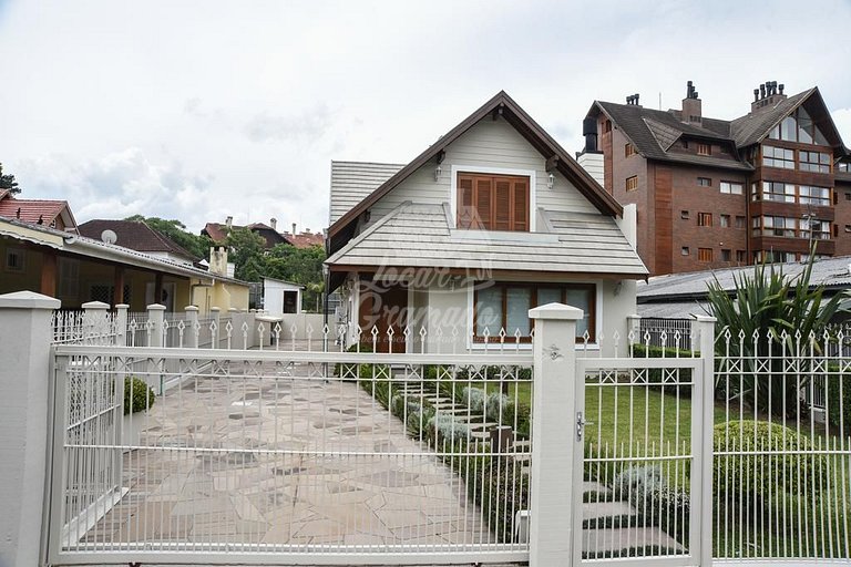 Casa Alto Padrão Centro de Gramado