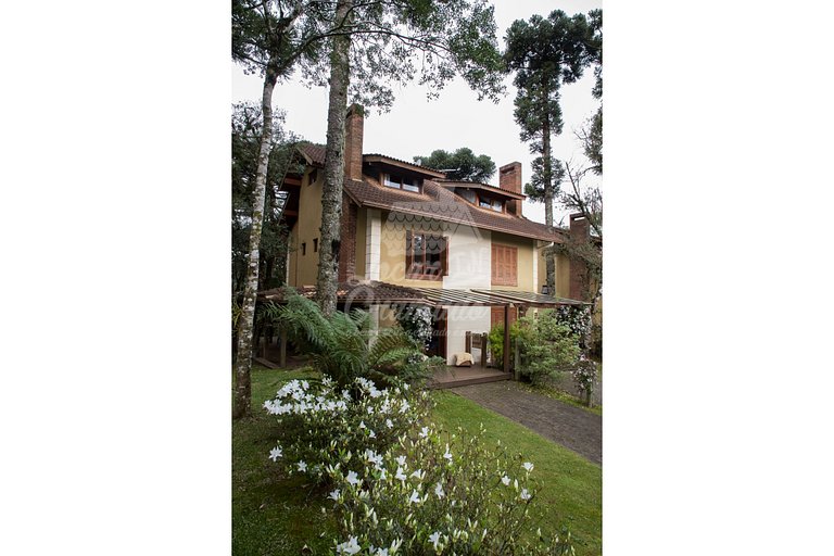 Casa de temporada em Canela RS.