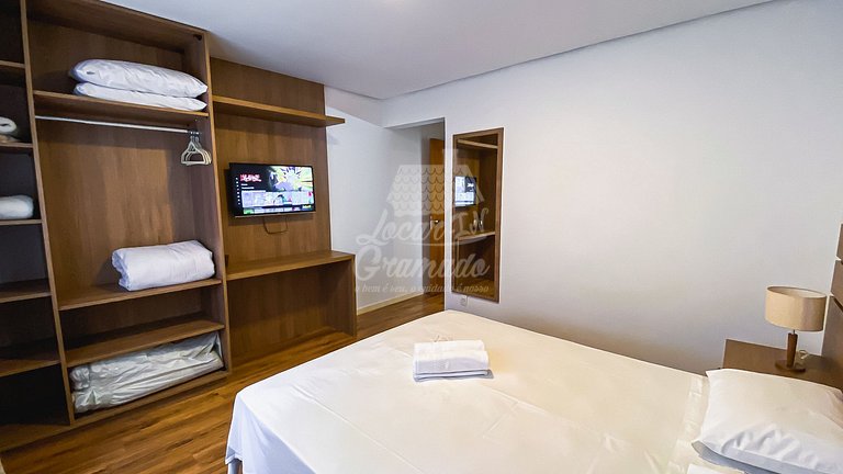 Apartamento Amplo Centro, Gramado, 100m da Rua Coberta