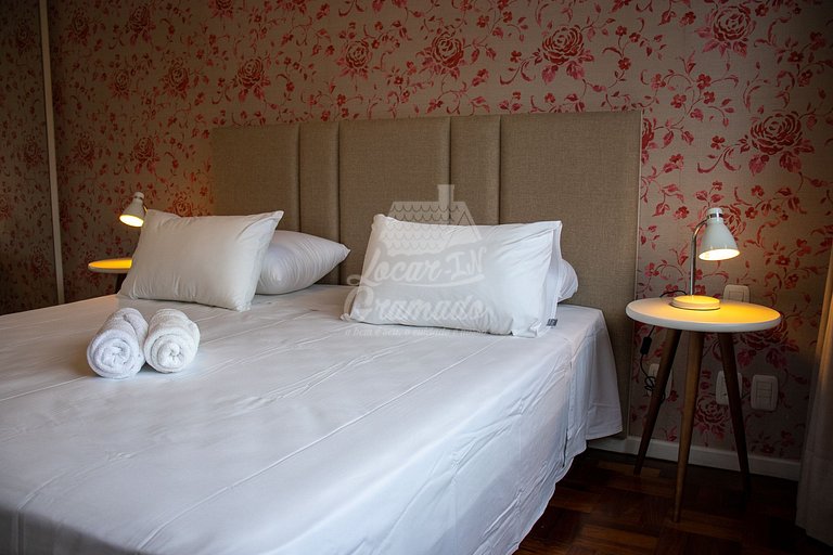 Apartamento a 100m da Rua Coberta