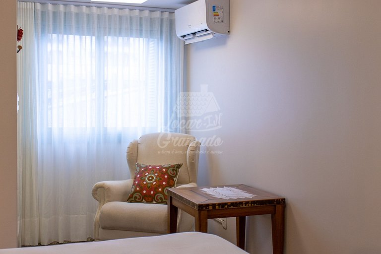 Apartamento a 100m da Rua Coberta