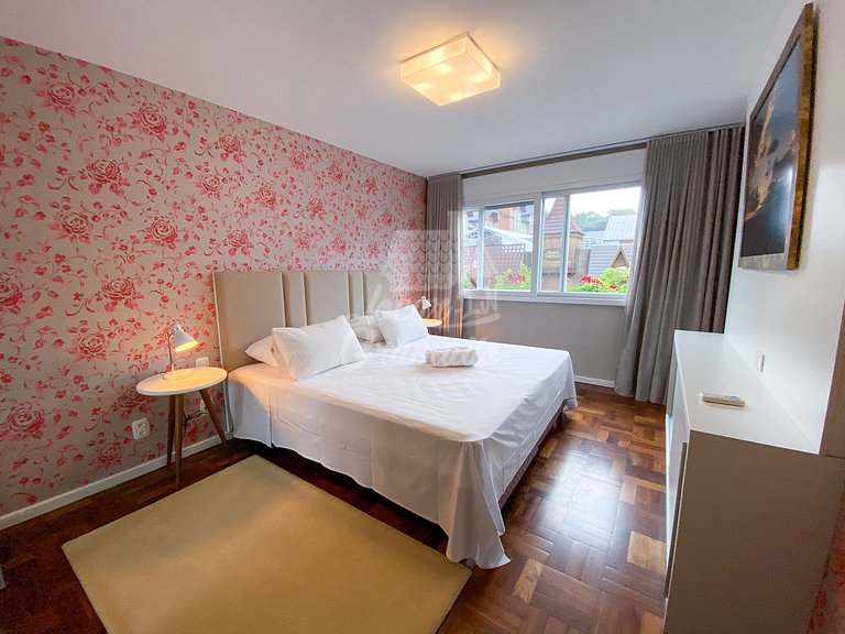Apartamento a 100m da Rua Coberta
