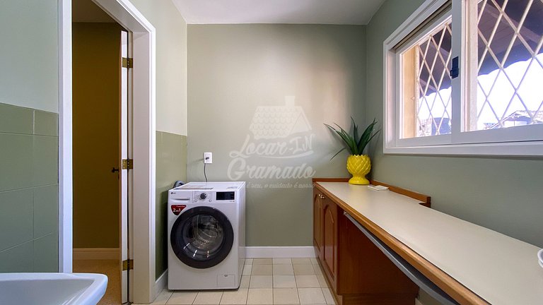 Apartamento Gramado Belíssimo 30m da Rua Coberta