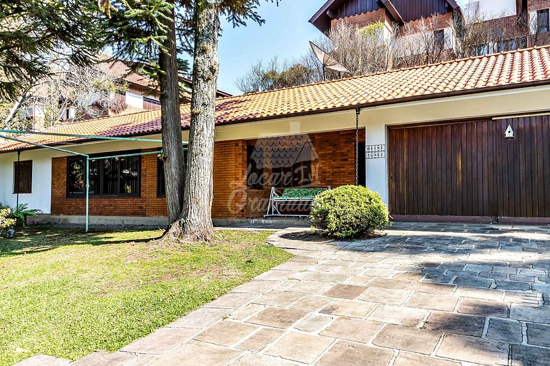 Casa ampla em Gramado, ao lado do Lago Joaquina Rita Bier